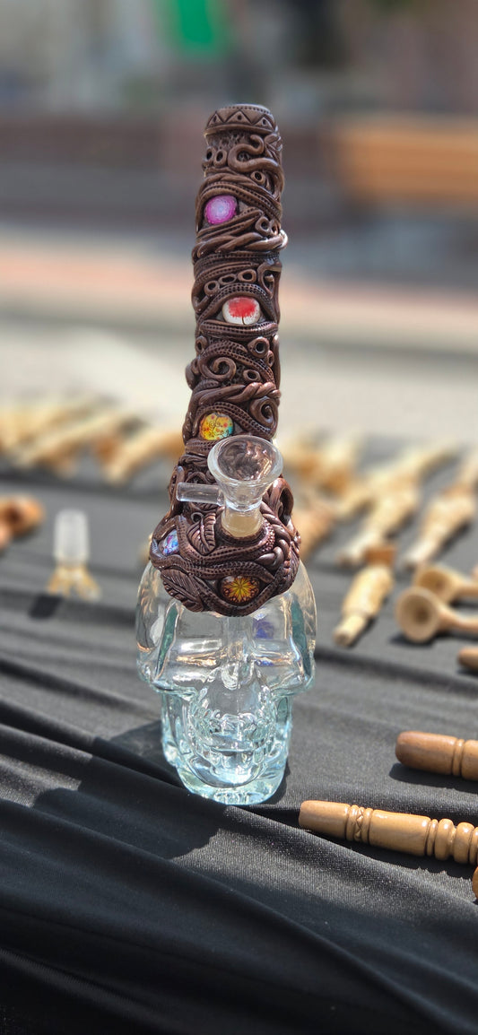 Skull & Eyes Water Pipe